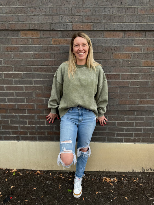 Leighton Oversized Acid Washed Pullover